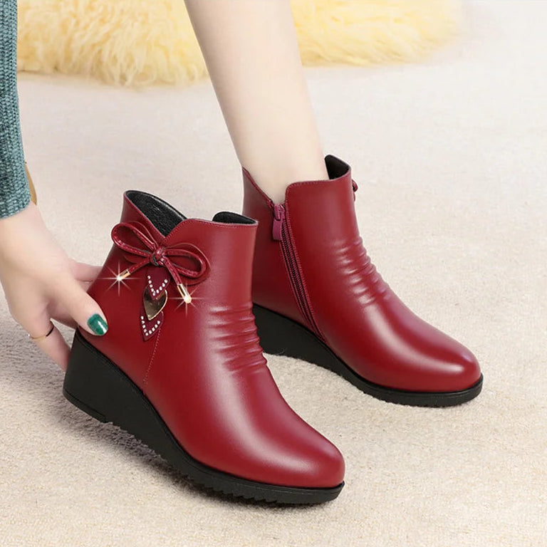 Damen Warme Baumwollschuhe – Weiche Leder Kunstfell Gefütterte Knöchelstiefel | Plateau Keilstiefel Rutschfest Kurzschaft Stiefel für Mütter Kaufschwan®