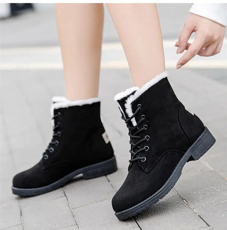 Damen Schneestiefel – Flache Plateau Winter Schuhe | Warme Kunstfell Gefütterte Plüsch Stiefel für Damen | Bequeme Winter Schuhe Kaufschwan®