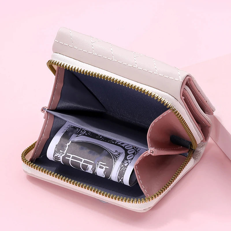 Damen Tri-Fold Kurzgeldbörse – PU Leder Kartenetui | „Love“-Stickerei im Koreanischen Minimalistischen Stil Kaufschwan®