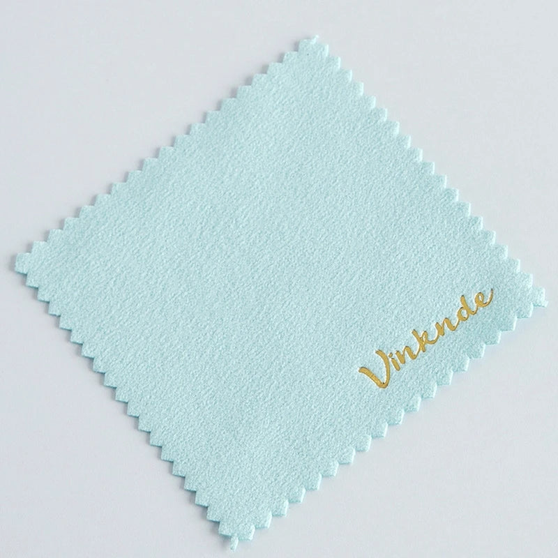 50 Stück Silber Poliertücher mit geprägtem Logo – 8×8cm Mikrofaser-Wildleder Stoff | Schmuckreiniger für Silber, Gold & Accessoires Kaufschwan® Hellblau Mit Logo