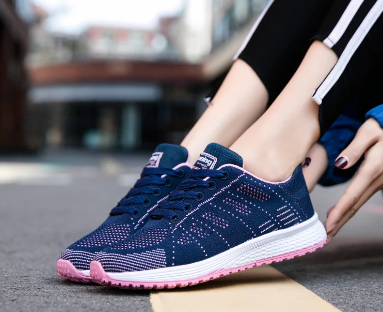 Damen Sneaker – Modische Flache Schuhe mit Plateau-Optik | Bequeme Alltagsschuhe in Übergrößen Kaufschwan®