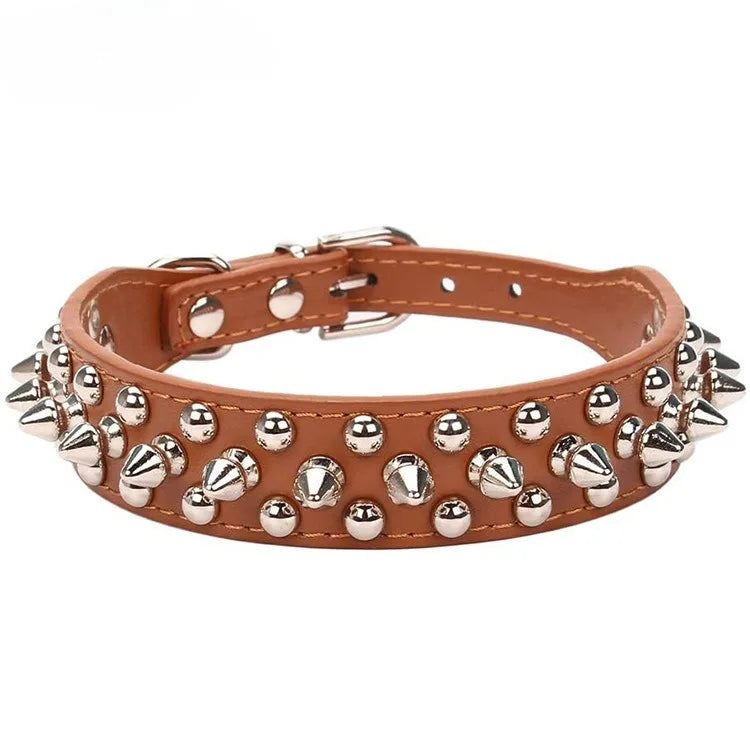 PU Leder Hundehalsband mit Nieten Punk Stil Verstellbares Halsband für Kleine Hunde Katzen Kaufschwan® Braun XS