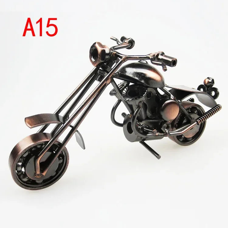 Retro Motorrad Modell aus Metall – Handgefertigte Eisen-Motorradfigur für Zuhause, Büro und Sammlungen Kaufschwan® Design A4 - 15x6x7.5cm