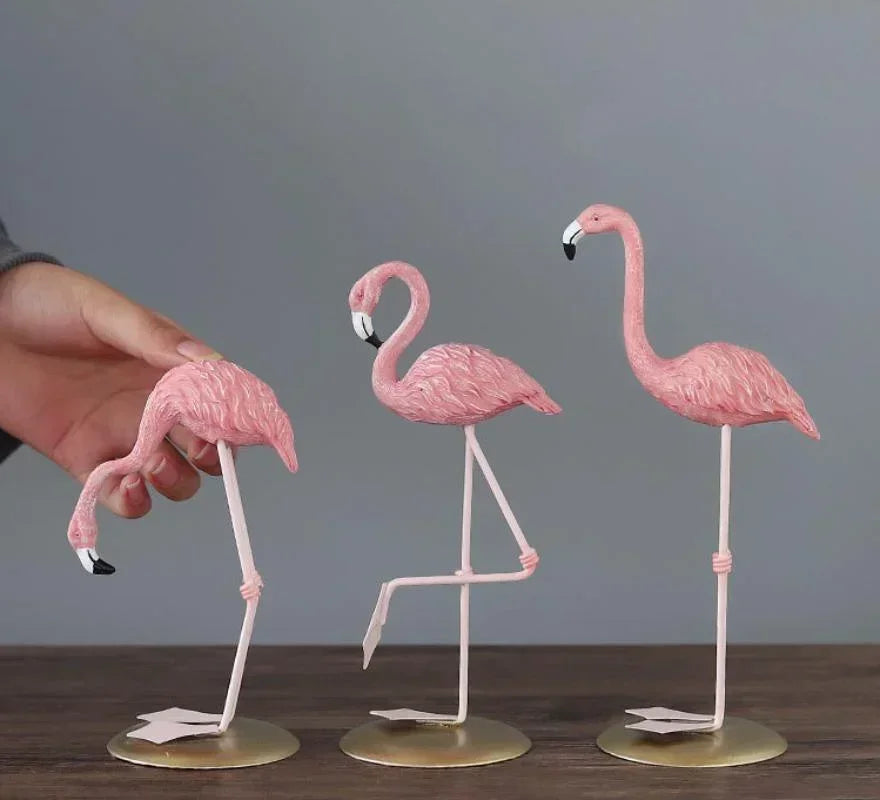 Kreative Flamingo Resin Figur – Cartoon Desktop Dekoration im INS Stil für Wohnzimmer und Schreibtisch Kaufschwan®
