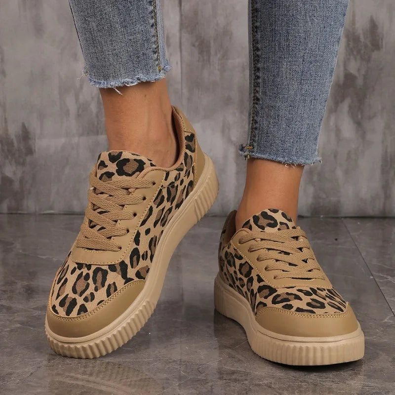 Damen Sneaker mit Leopardenmuster – Retro Chunky Casual Schuhe | Bequemes Flach-Design & Vielseitige Mode Kaufschwan®