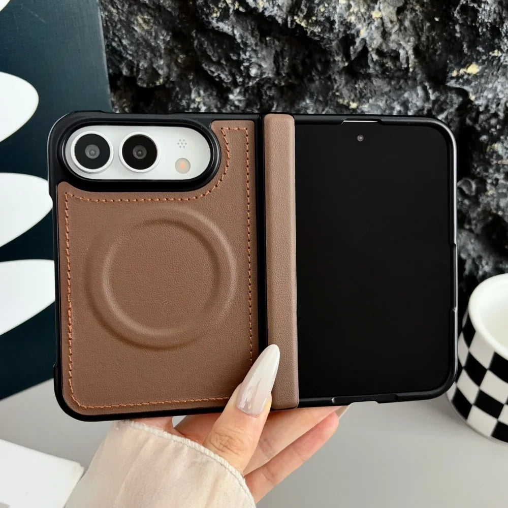 Luxuriöse Matte Lederhülle für iPhone Duo – Magnetische MagSafe-Kompatible Schutzhülle mit Kabellosem Laden und Stoßschutz Kaufschwan®