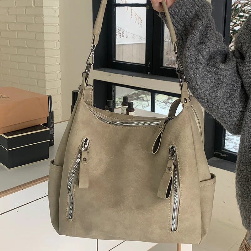 Damen Crossbody Tasche Luxus Designer – Schräge Umhängetasche & Schultertasche | Große Retro Hobo Tasche aus Mattem PU Leder Kaufschwan®
