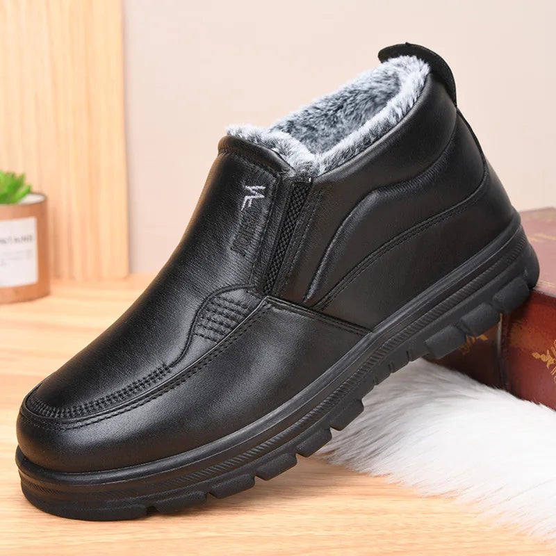 Herren Winterstiefel aus Leder – Wasserdicht & Rutschfest | Gefütterte Warme Baumwoll-Stiefeletten für Arbeit & Outdoor Kaufschwan®
