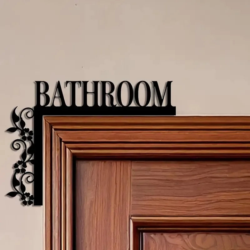 Elegantes Metall Badezimmer Türschild – Wandmontierte Eisen Dekoplakette mit Blumendesign Kaufschwan®