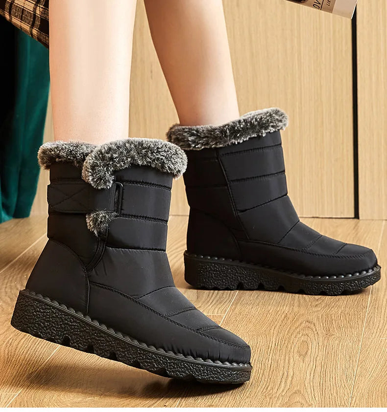 Damen Trendige Winterstiefel – Wasserdichte Knöchelstiefel mit Kunstfell Futter | Warme Low-Heel Schneestiefel für Damen Kaufschwan®
