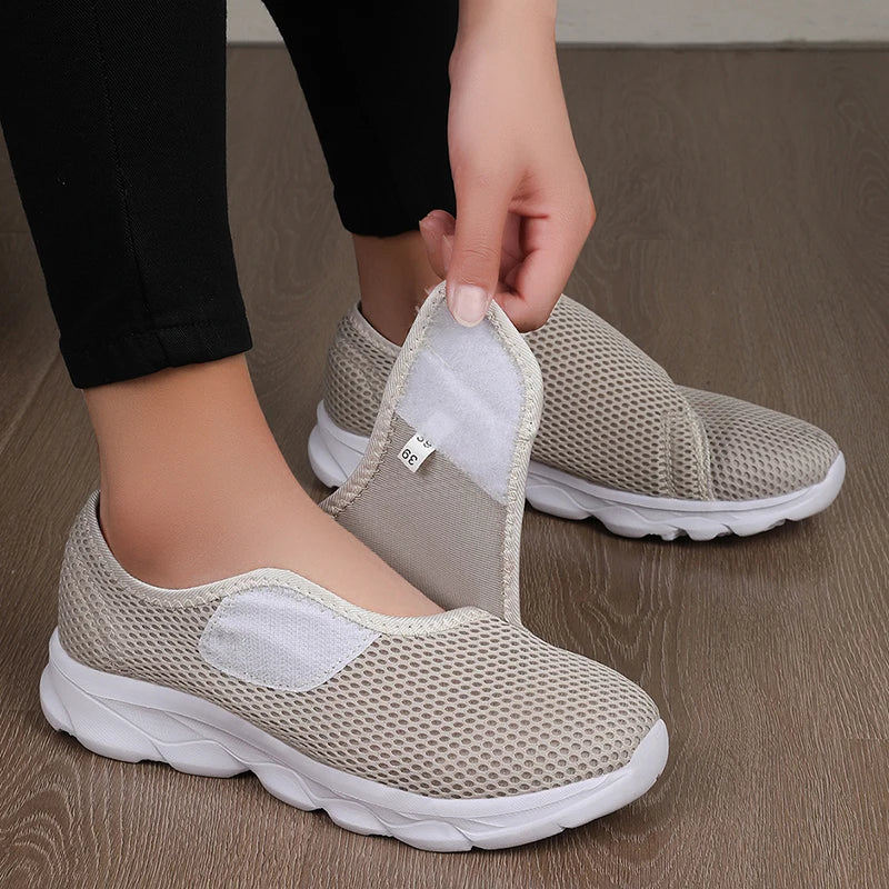 Damen Weitgeschnittene Sneaker – Atmungsaktive Mesh Freizeitschuhe | Bequeme Flache Schuhe für Damen Kaufschwan® Beige 36