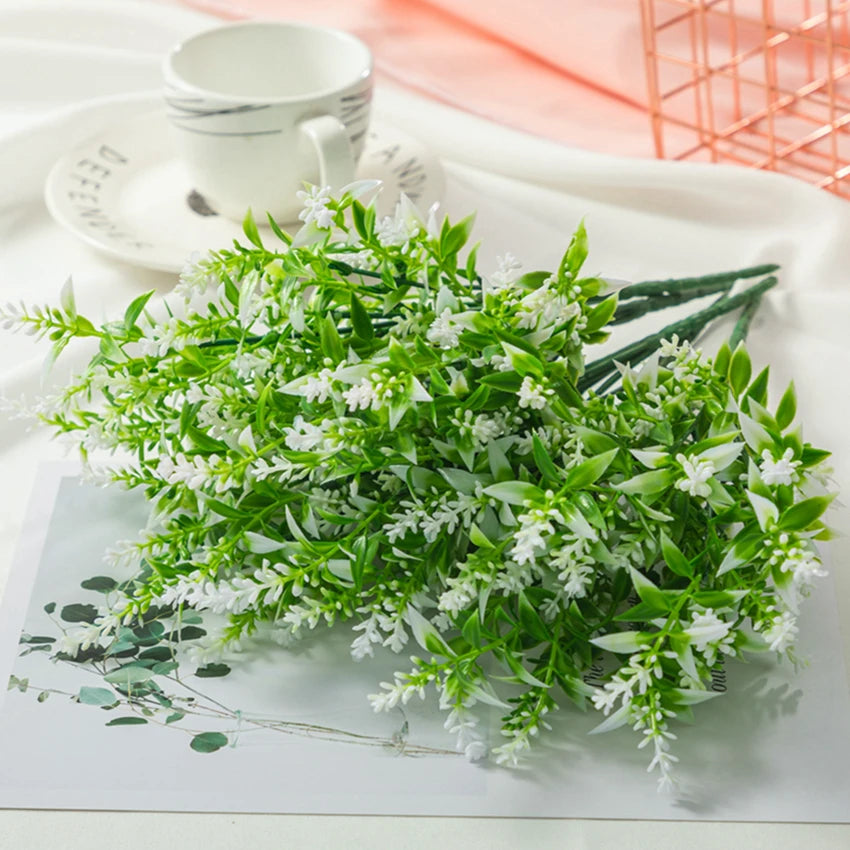 Künstliches Lavendelgras aus Kunststoff – Kunstblume für Hochzeit, Zuhause, Garten & Vasen Dekoration | DIY & Fotorequisiten Kaufschwan®