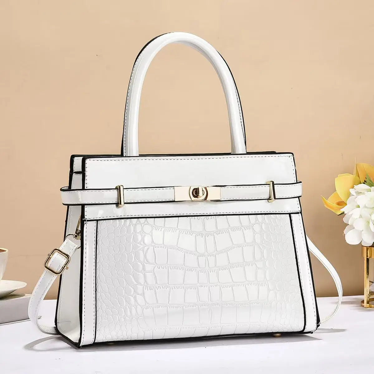 Stilvolle Damenhandtasche mit Kroko Muster – Große Mom Bag | Trendige PU Leder Pendler Schultertasche Kaufschwan® Weiß