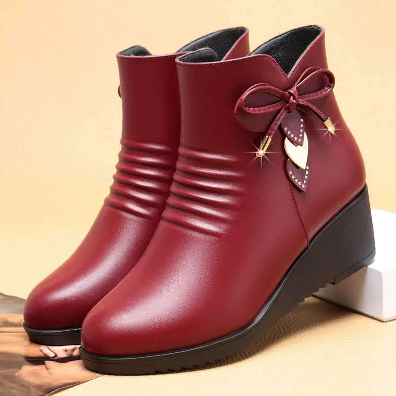 Damen Warme Baumwollschuhe – Weiche Leder Kunstfell Gefütterte Knöchelstiefel | Plateau Keilstiefel Rutschfest Kurzschaft Stiefel für Mütter Kaufschwan®