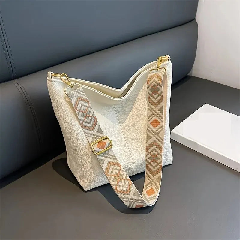 Schlichte Damen Crossbody Tasche mit Großem Fassungsvermögen – Lässige Multifunktionale Pendler Tasche | Schultertasche mit PU Leder Struktur Kaufschwan® Beige
