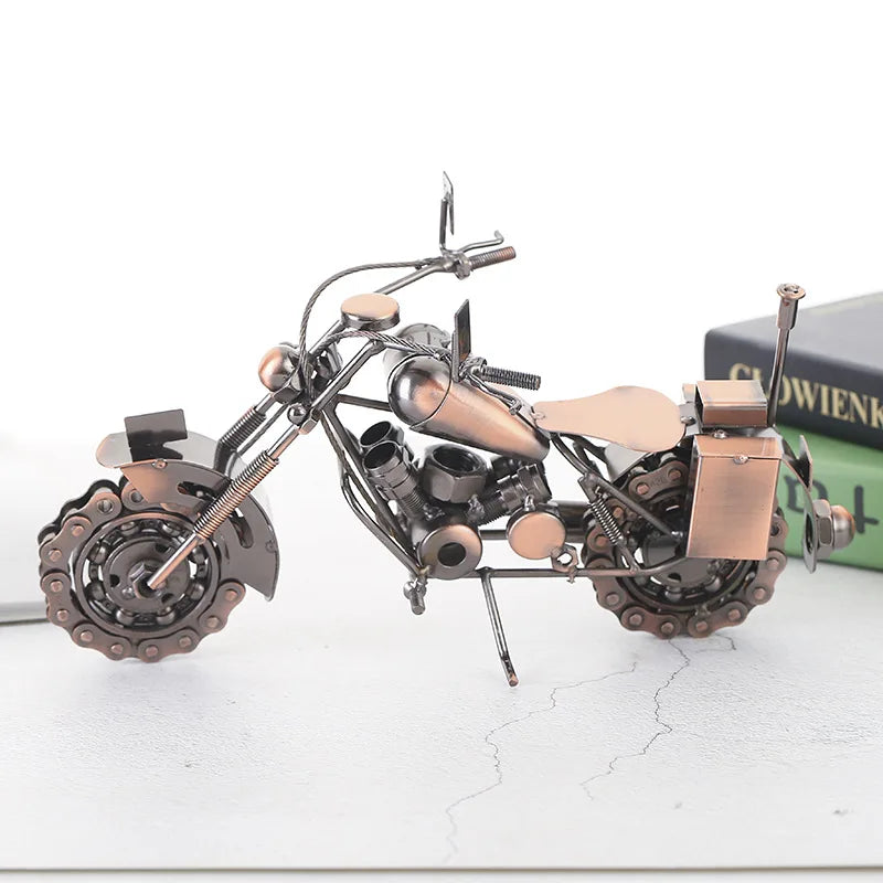 Retro Motorrad Modell aus Metall – Handgefertigte Eisen-Motorradfigur für Zuhause, Büro und Sammlungen Kaufschwan®