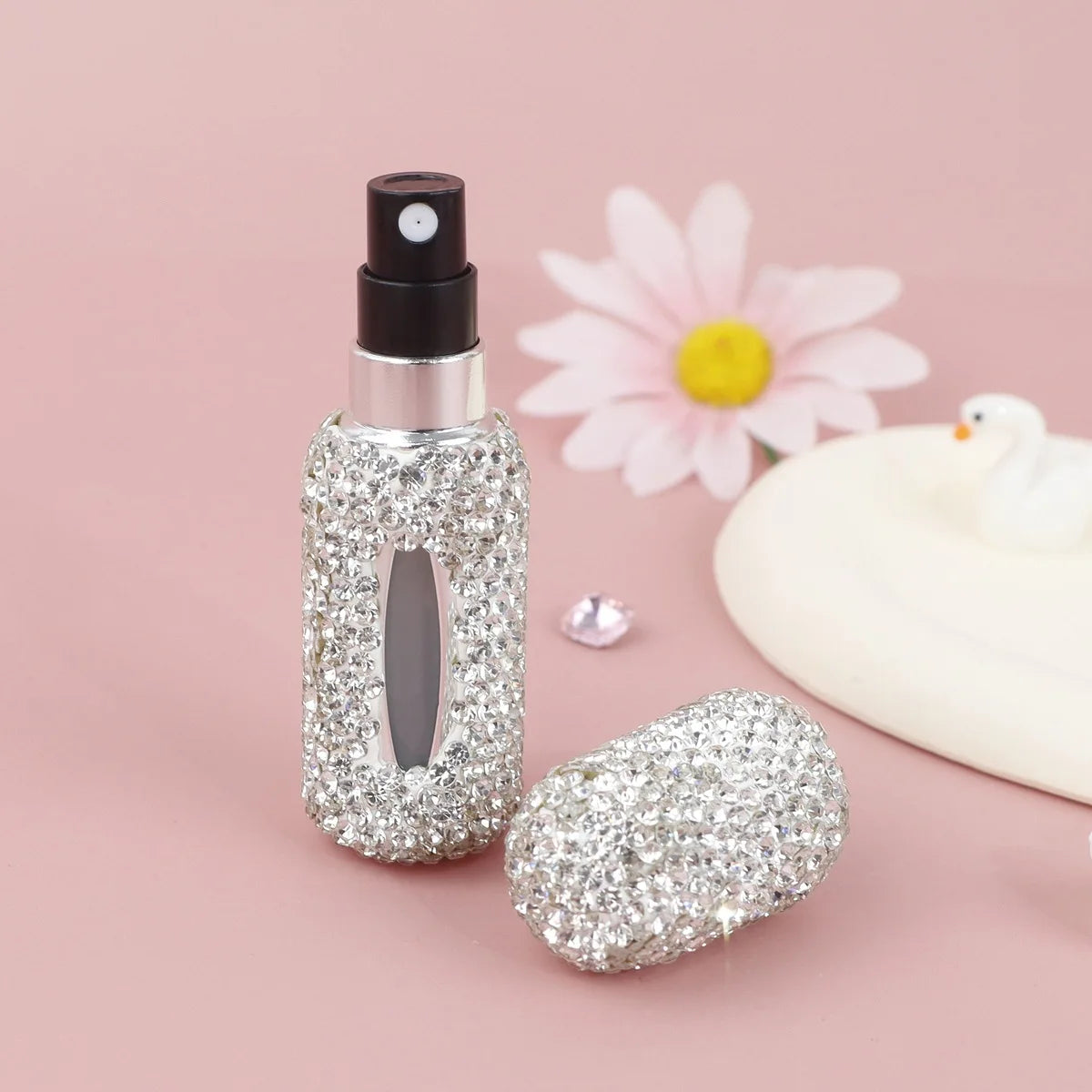 Bling Parfüm Zerstäuber mit Strass – 5ml Nachfüllbare Reise-Sprayflasche | Mini Tragbarer Parfümspender & Geschenk Kaufschwan®