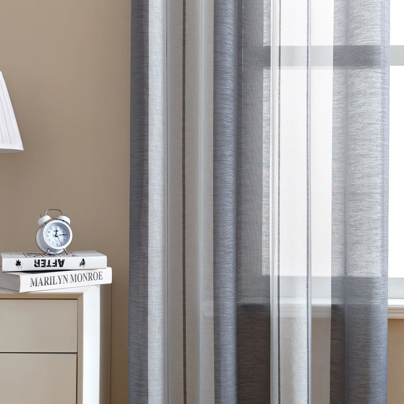 Moderner Gestreifter Halb Transparenter Voile Vorhang mit Ösen für Wohnzimmer Schlafzimmer Büro 2 Stück/Set Kaufschwan®