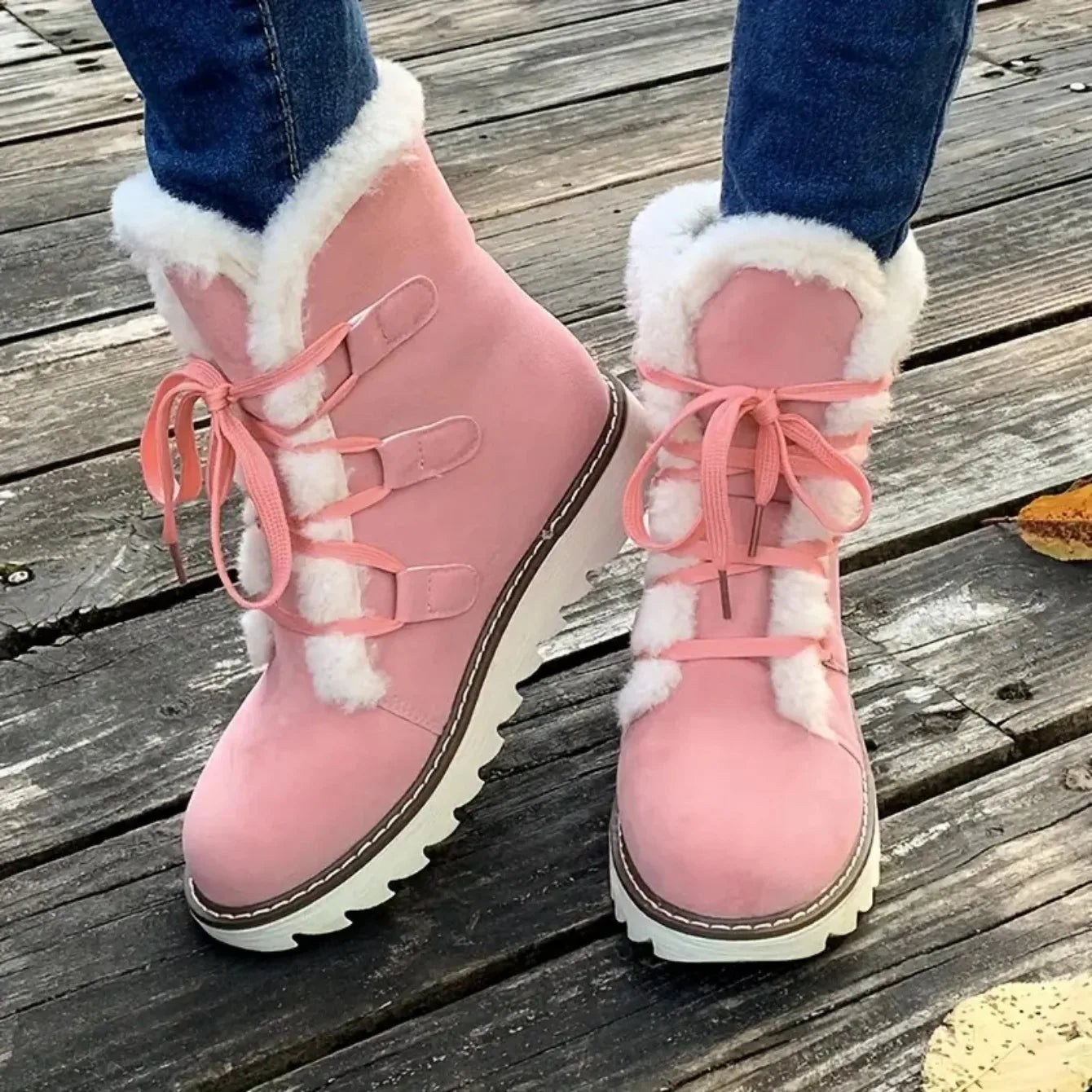 Damen Winter Schneestiefel – Wasserdichte Mittelhohe Schnürstiefel | Wärmeisolierte Outdoor Schuhe mit Kunstfell Futter & Rutschfester Sohle Kaufschwan®