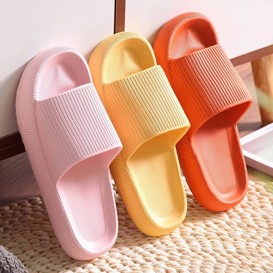 Sommer-Hausschuhe mit dicker Sohle | Atmungsaktive Rutschfeste Badslipper | Entspannung für Zuhause Damen Kaufschwan®