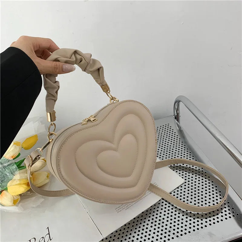 Herzform Schultertasche – Kleine PU Leder Crossbody & Handtasche mit Henkel für Damen | Designer Love Bag Kaufschwan® Beige 22X19X8CM
