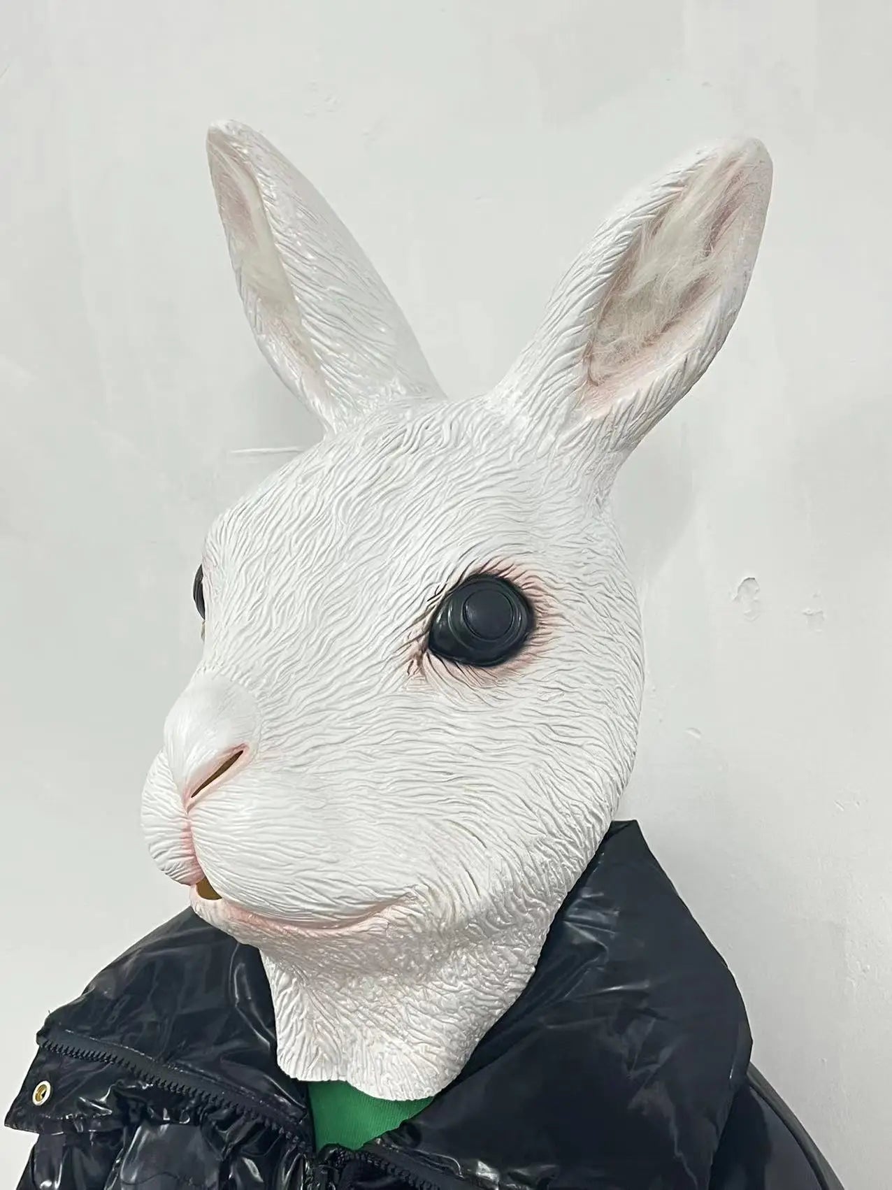 Weiße Hasen Vollgesichtsmaske – Tier Cosplay Maske für Halloween, Weihnachten, Bar & Maskenball Kostümrequisite Kaufschwan®
