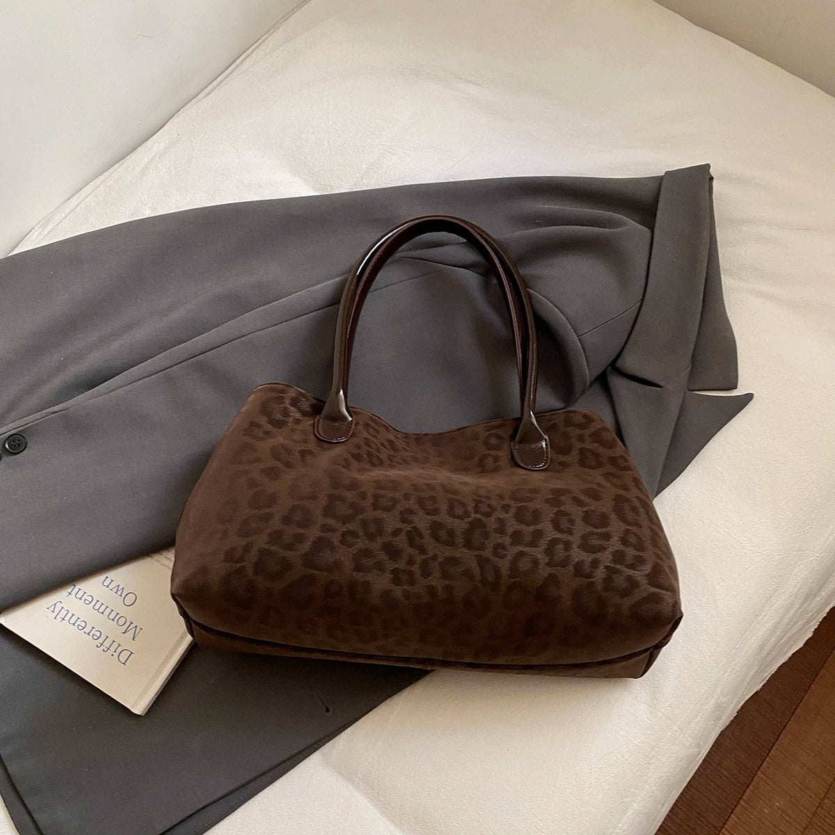 Leopard PU Leder Schultertasche für Damen – Luxus Designer Trend Tote | Handtasche mit Kurzem Griff & Damen Geldbörse Kaufschwan®