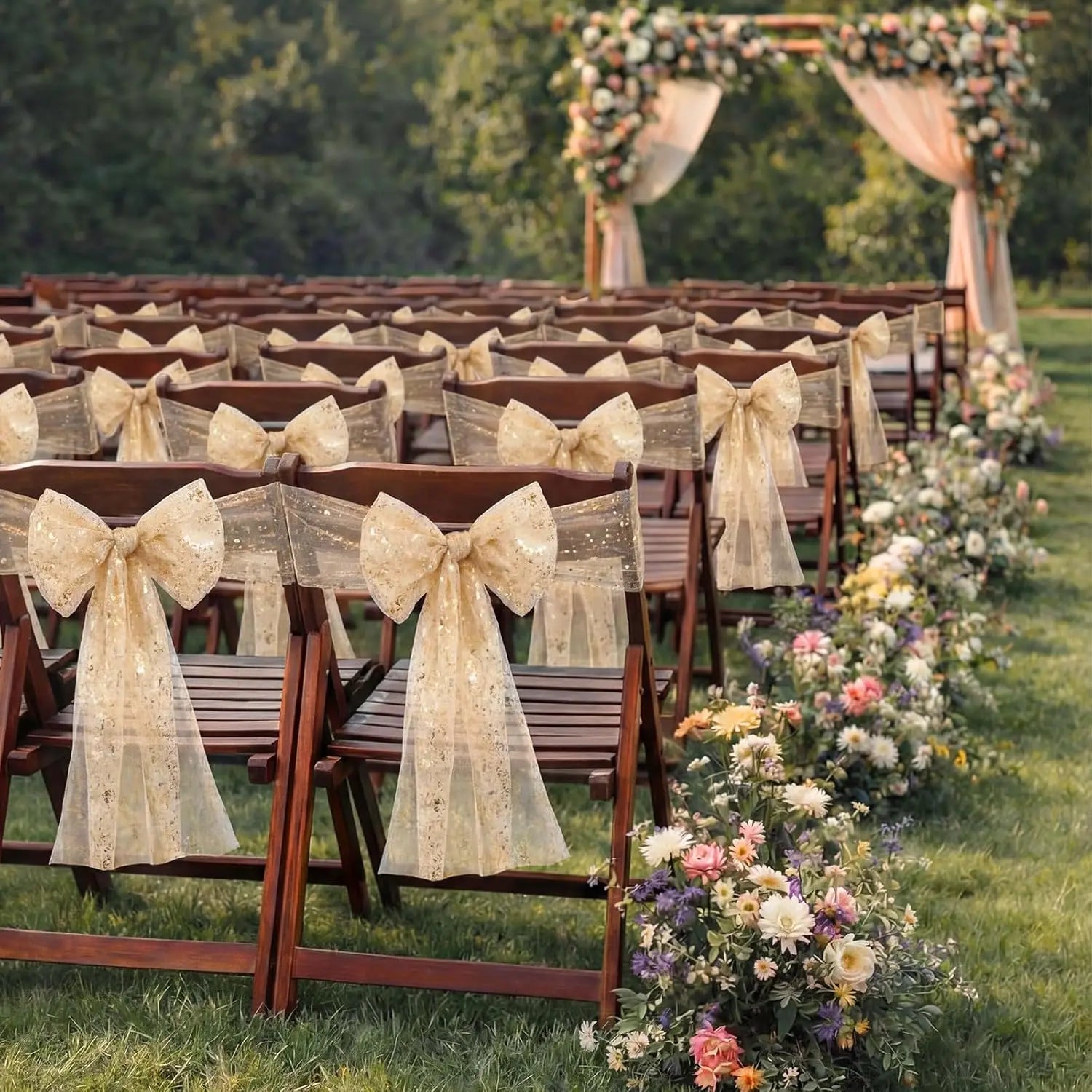 Goldfolien Stuhlschleifen – Glänzende Metallic Schleifen für Hochzeit & Events Kaufschwan®