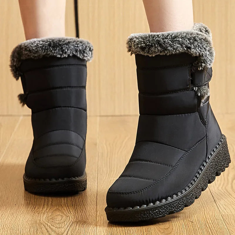 Damen Trendige Winterstiefel – Wasserdichte Knöchelstiefel mit Kunstfell Futter | Warme Low-Heel Schneestiefel für Damen Kaufschwan®